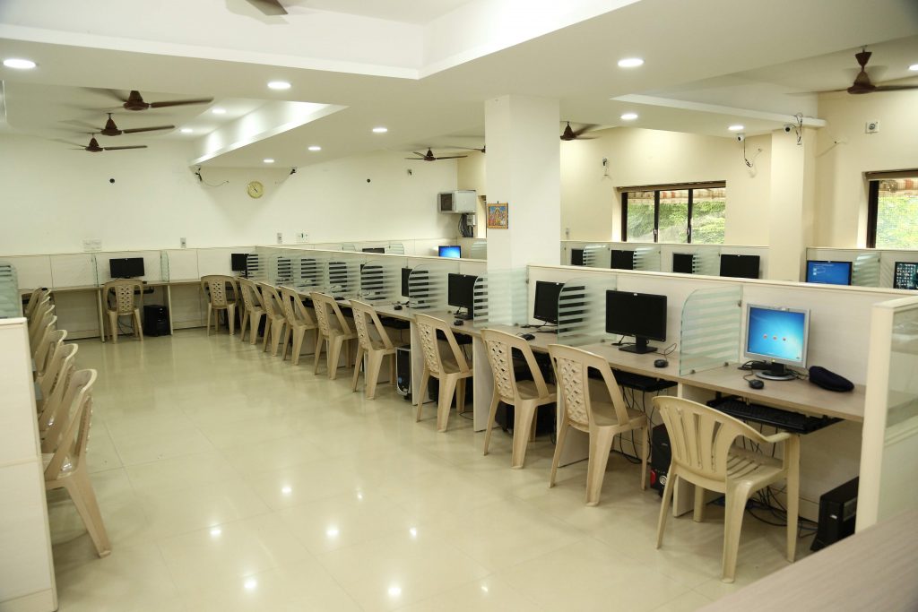 marine clg with lab facilities